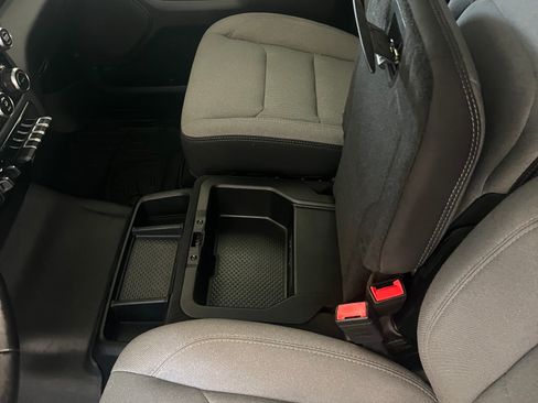 Used 2019 RAM 1500 Big Horn AWD/4WD image 11