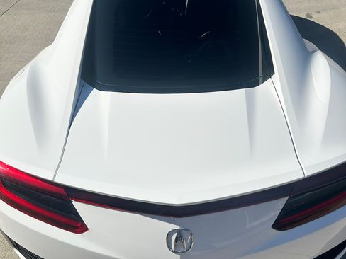 Used 2017 Acura NSX image 12