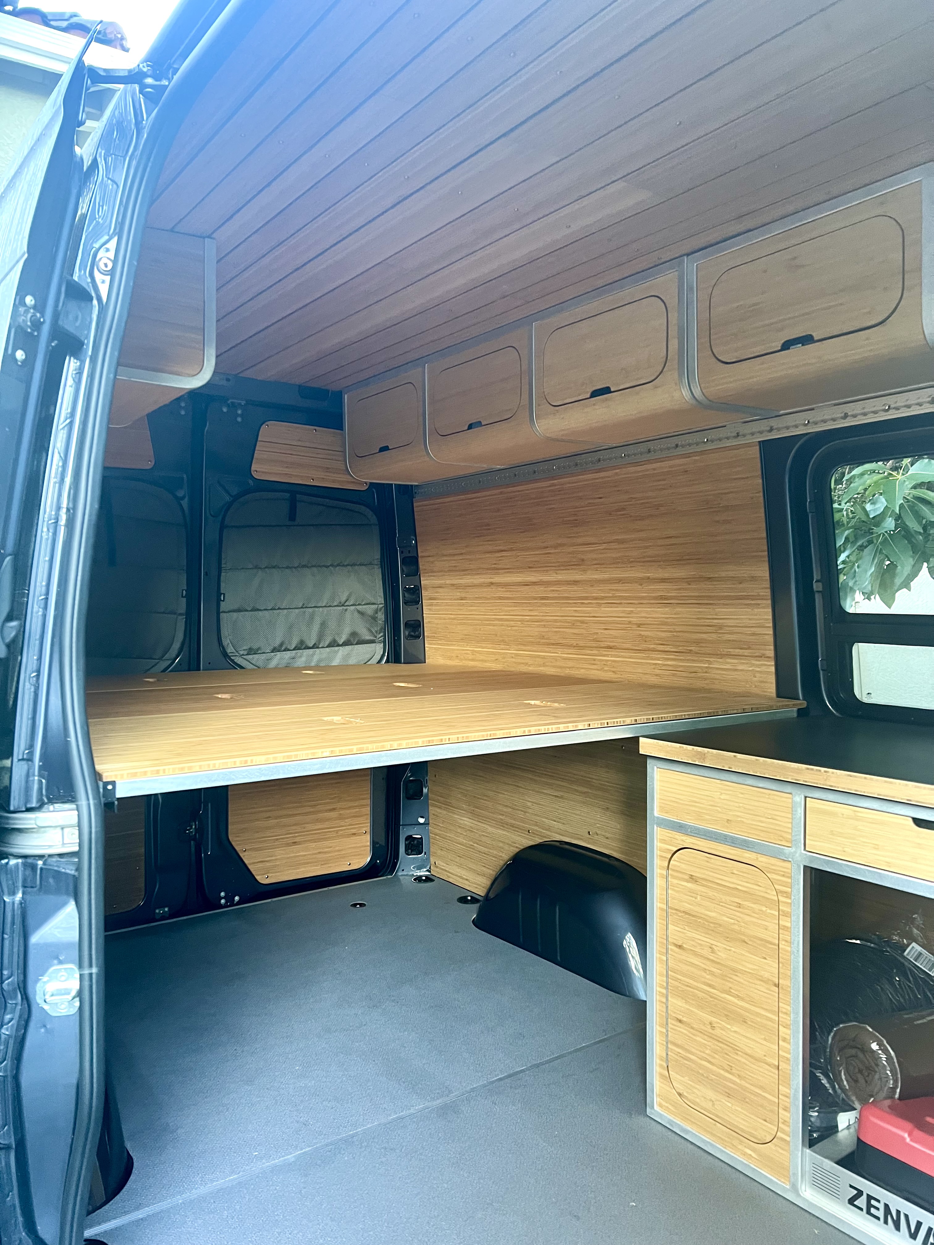 Used 2022 Mercedes-Benz Sprinter 2500 image 2