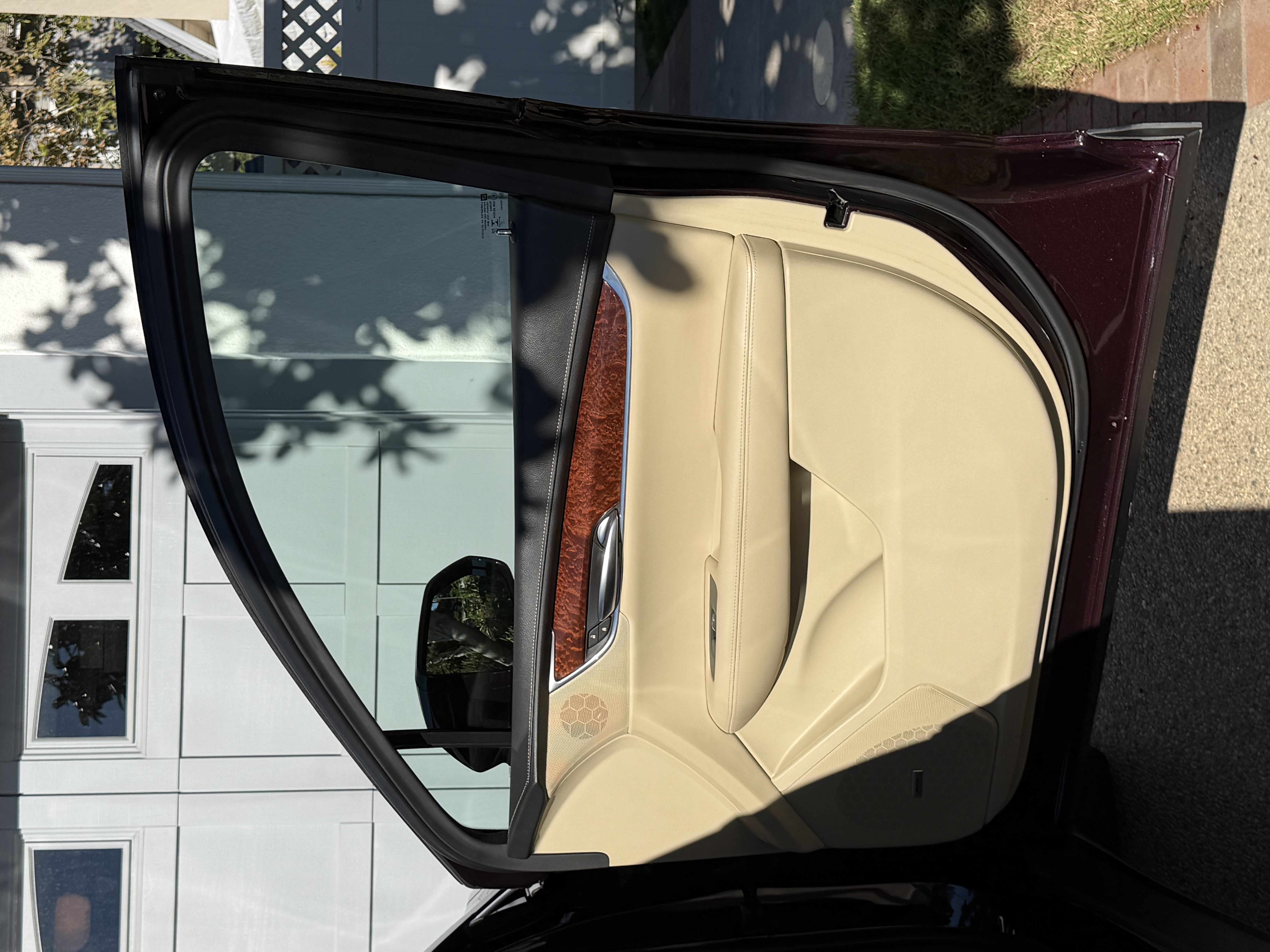 Used 2018 Cadillac XT5 Premium Luxury w/ Driver Assist Package FWD image 12