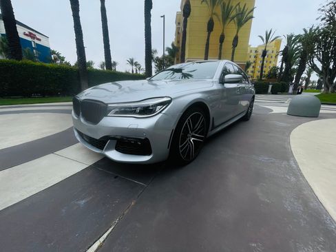 Used 2017 BMW 740e xDrive AWD/4WD image 11