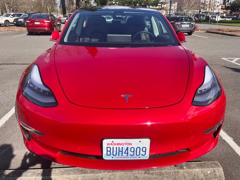 Used 2020 Tesla Model 3 Standard Range Plus image 4