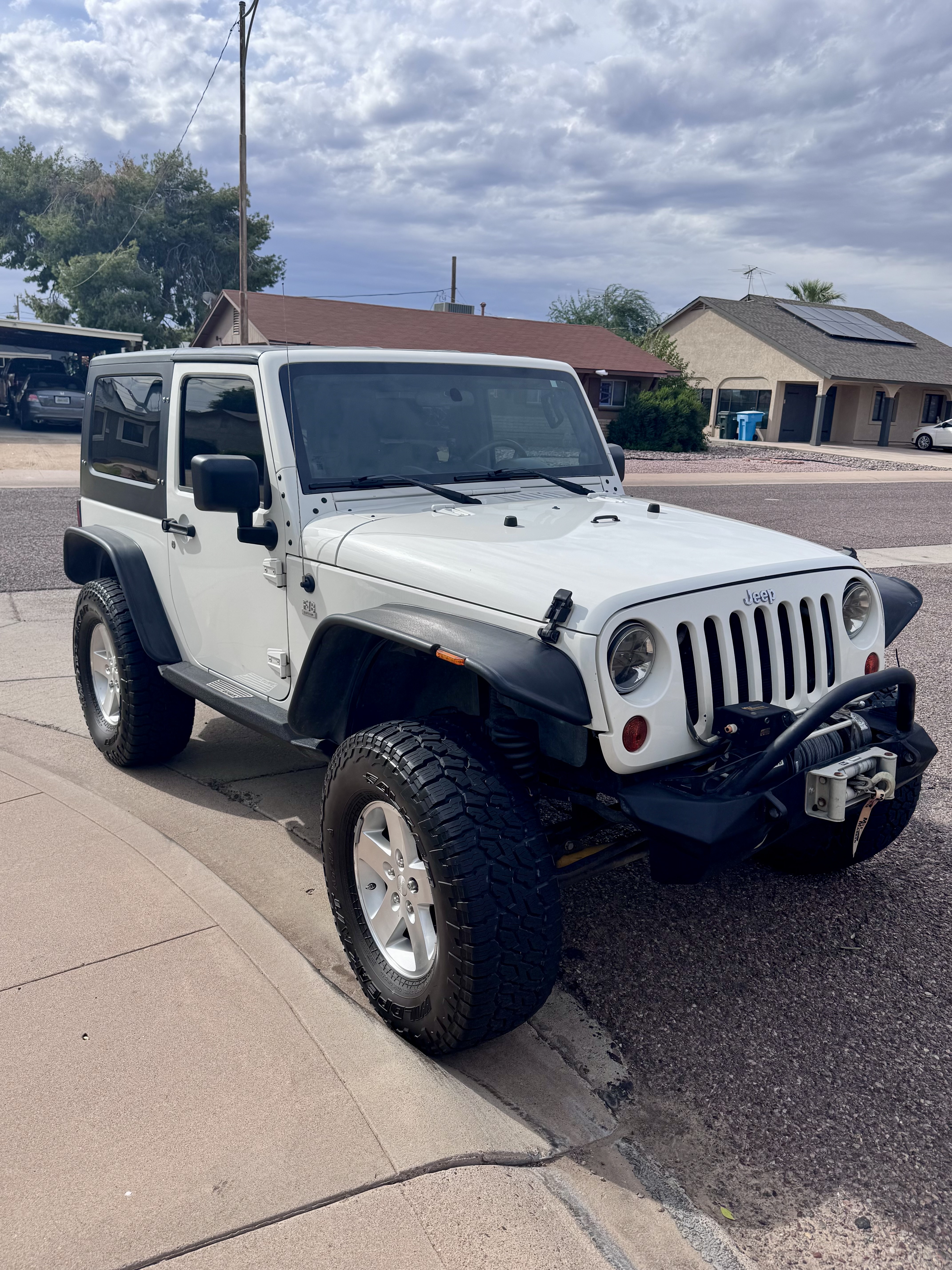 Used 2009 Jeep Wrangler X AWD/4WD image 2