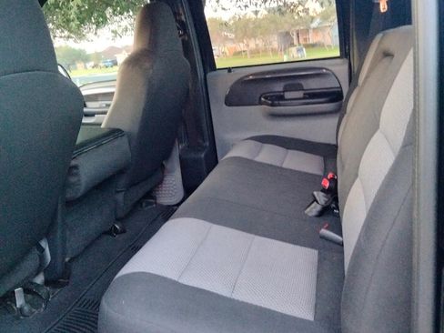 Used 2003 Ford F250 XLT image 11