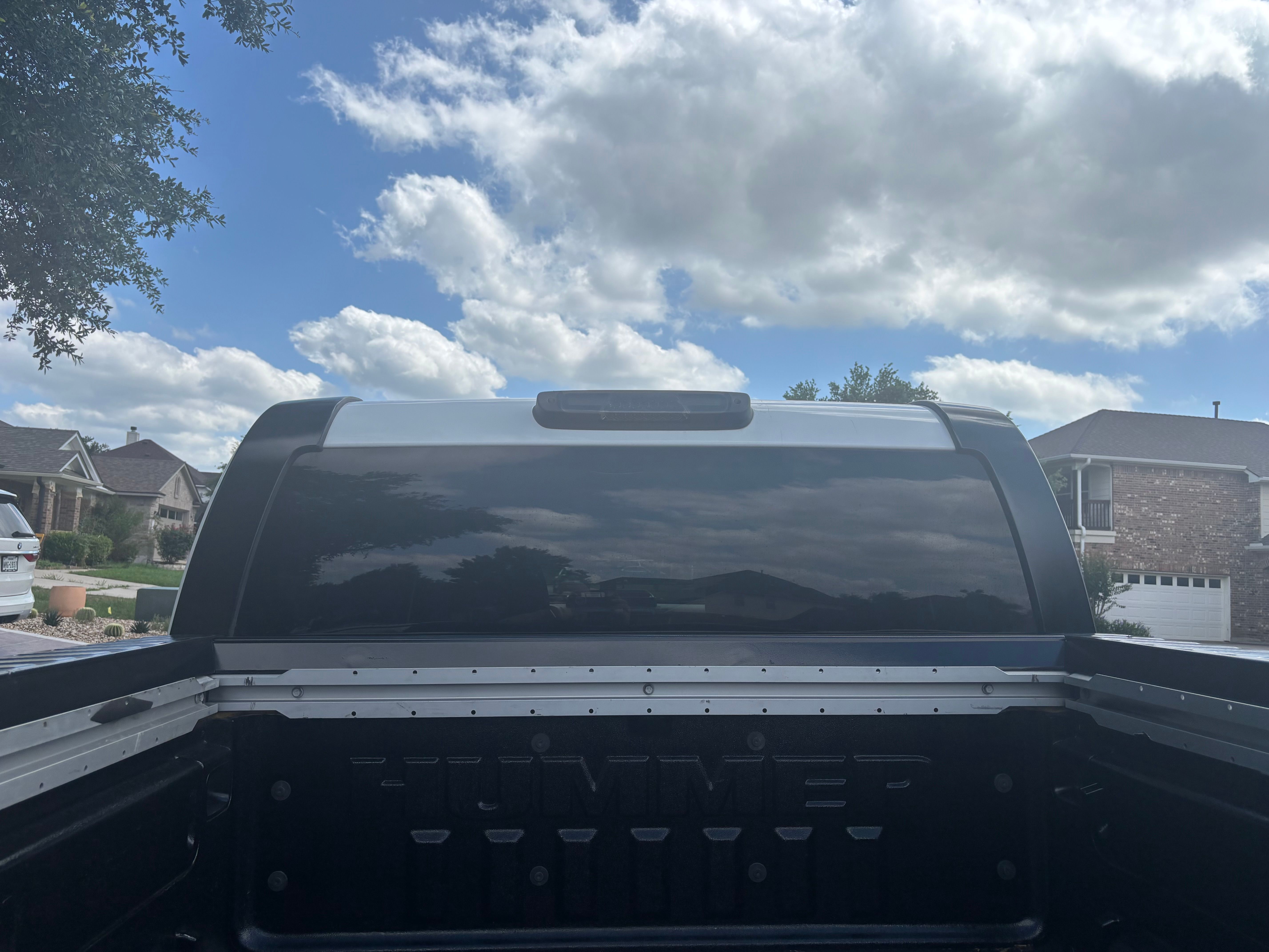 Used 2010 HUMMER H3T Alpha AWD/4WD image 9