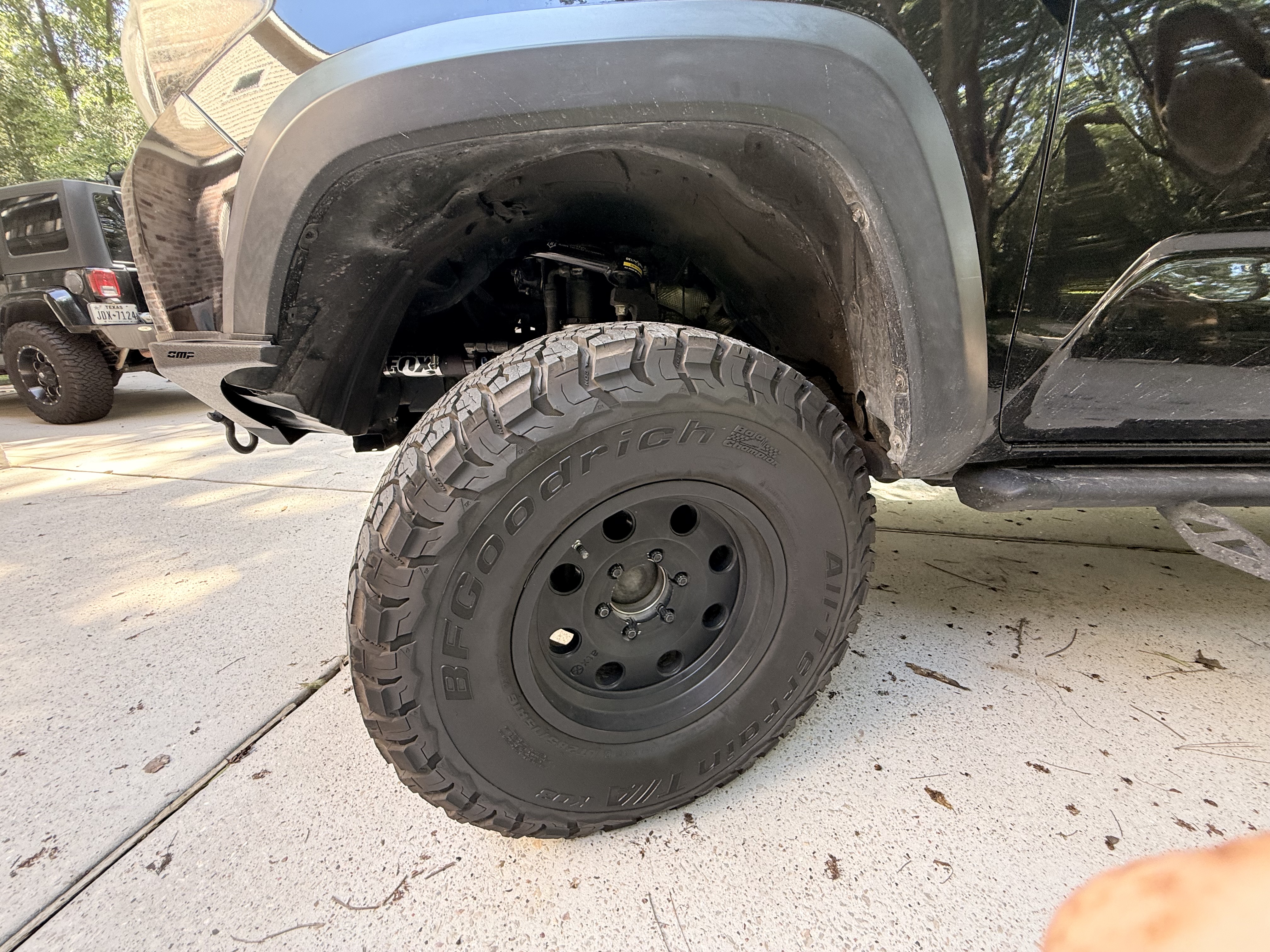 Used 2017 Toyota Tacoma TRD Off-Road w/ Premium & Technology Package AWD/4WD image 13