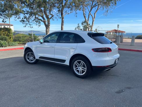 Used 2018 Porsche Macan Sport Edition image 8
