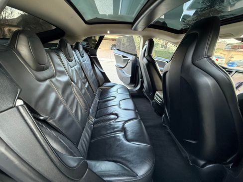 Used 2013 Tesla Model S image 31