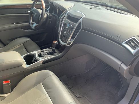 Used 2012 Cadillac SRX Luxury image 8
