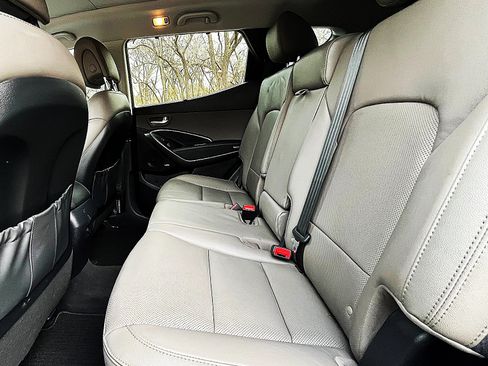 Used 2017 Hyundai Santa Fe Sport w/ 2.4L Tech Package 04 image 16