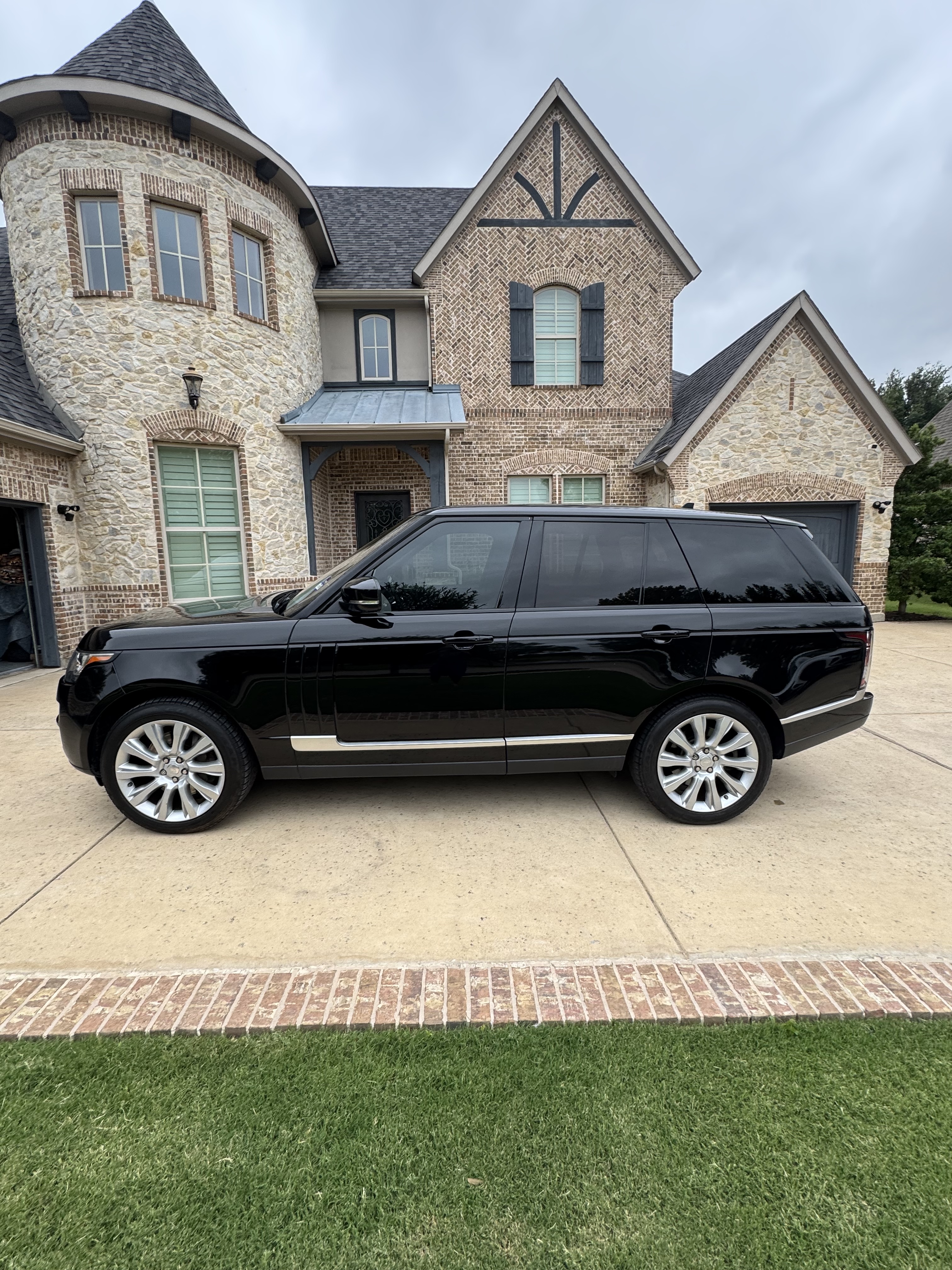 Used 2016 Land Rover Range Rover Supercharged AWD/4WD image 5