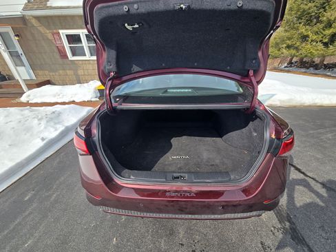 Used 2022 Nissan Sentra SV image 11