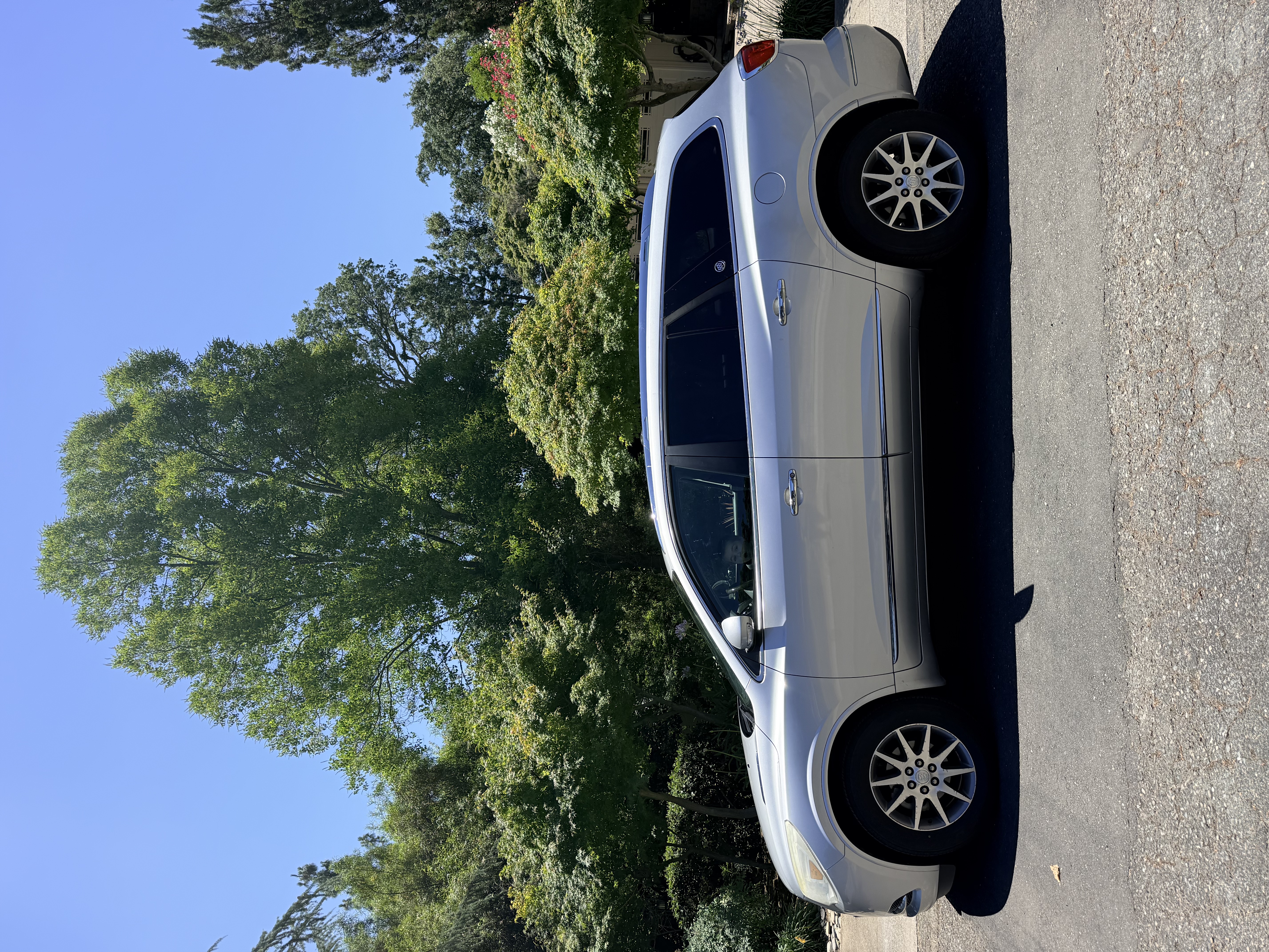 Used 2016 Buick Enclave Leather w/ Trailering Package FWD image 2
