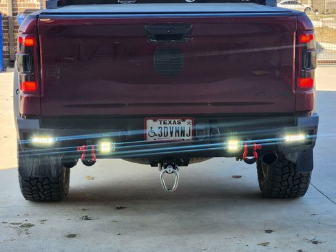 Used 2019 RAM 1500 Laramie image 9