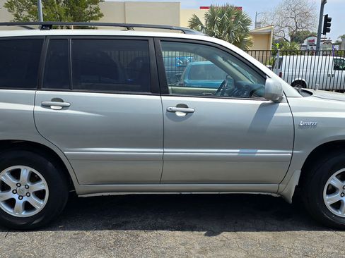 Used 2003 Toyota Highlander Limited image 21