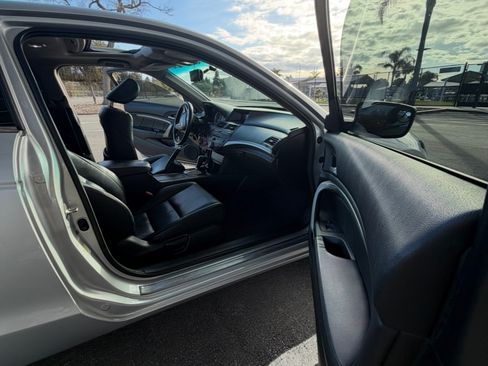 Used 2012 Honda Accord EX-L image 9