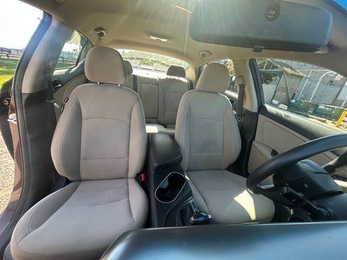 Used 2015 Kia Optima LX FWD image 8