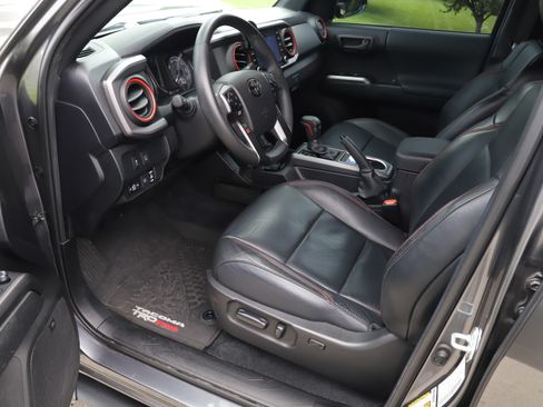 Used 2021 Toyota Tacoma TRD Pro AWD/4WD image 18