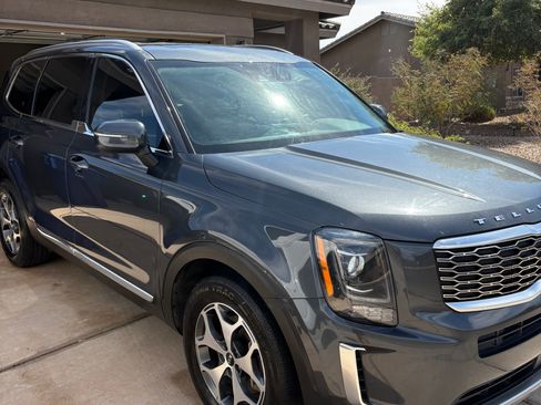 Used 2021 Kia Telluride EX image 1