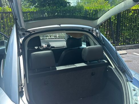 Used 2009 Volkswagen Beetle Coupe FWD image 7