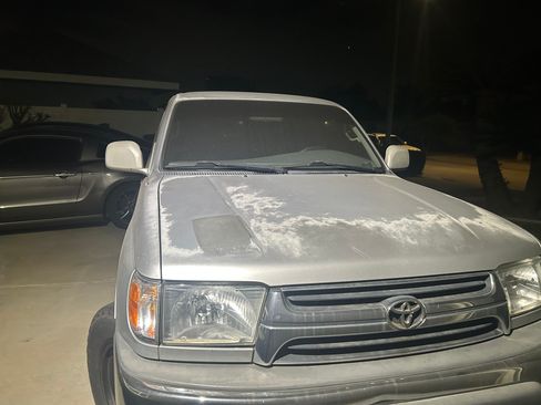 Used 2002 Toyota 4Runner SR5 image 10