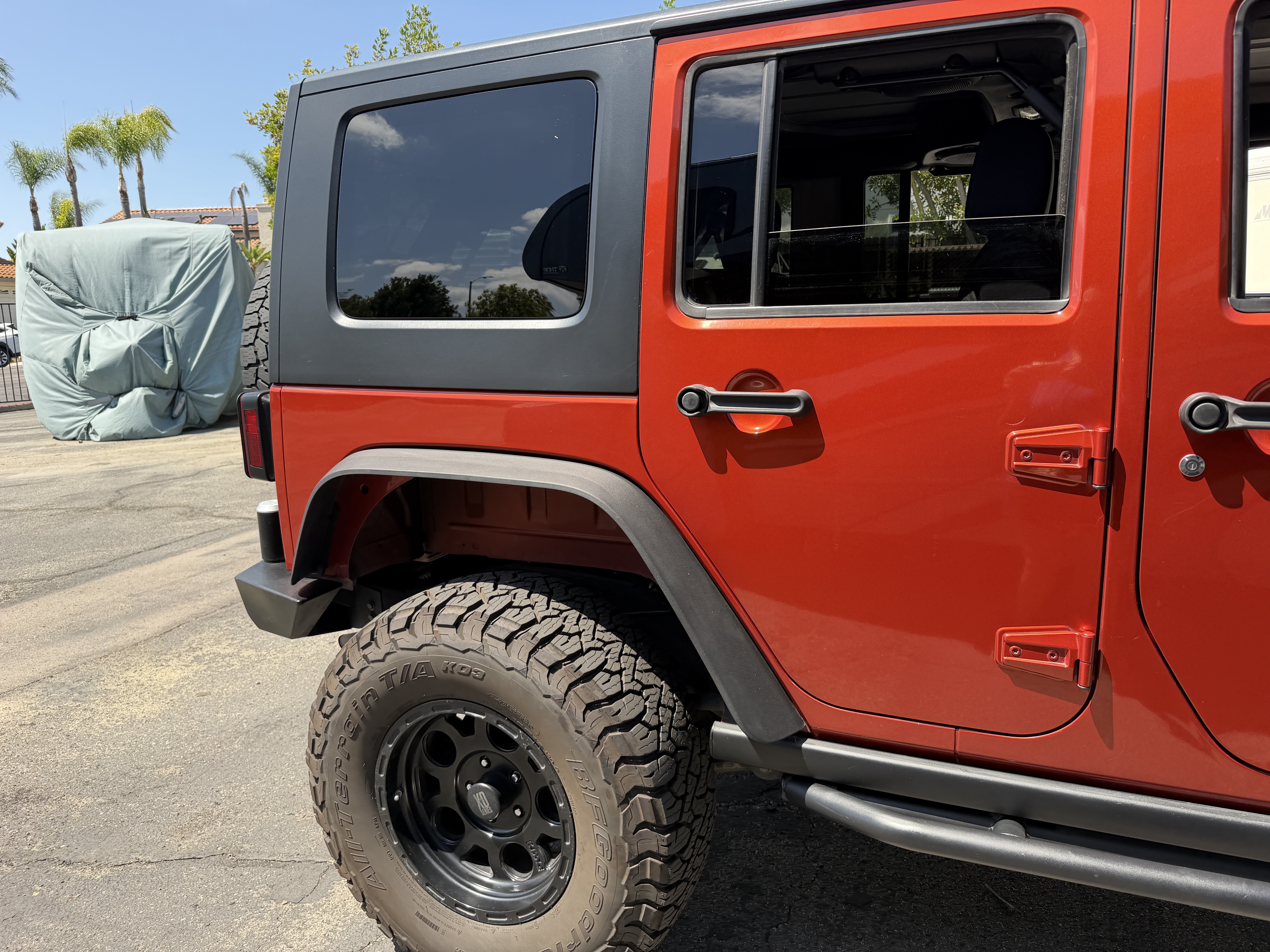 Used 2009 Jeep Wrangler Unlimited Rubicon w/ Dual Top Group AWD/4WD image 15