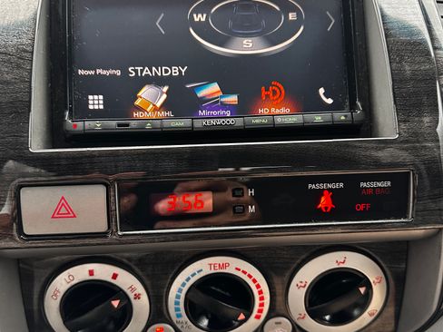 Used 2011 Toyota Tacoma PreRunner image 13