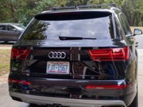 Used 2019 Audi Q7 2.0T Premium w/ Convenience Package image 9