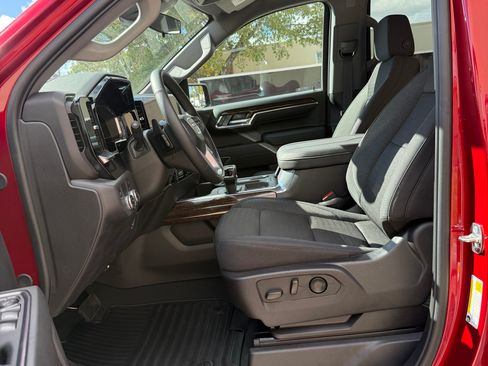 Used 2024 GMC Sierra 1500 Elevation RWD image 13