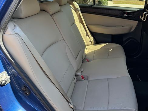 Used 2016 Subaru Outback 3.6R Limited image 10