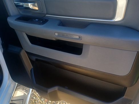 Used 2019 RAM 1500 Big Horn image 11