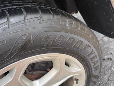 Used 2014 Ford Edge SEL w/ Equipment Group 205A FWD image 16