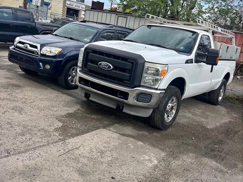 Used 2011 Ford F250 XL w/ PWR Equipment Group AWD/4WD image 2