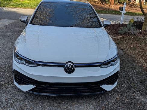 Used 2022 Volkswagen Golf R image 4