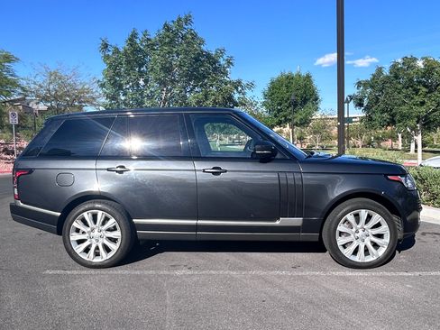 Used 2016 Land Rover Range Rover Supercharged image 5