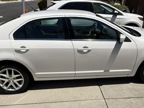 Used 2011 Ford Fusion SEL FWD image 12
