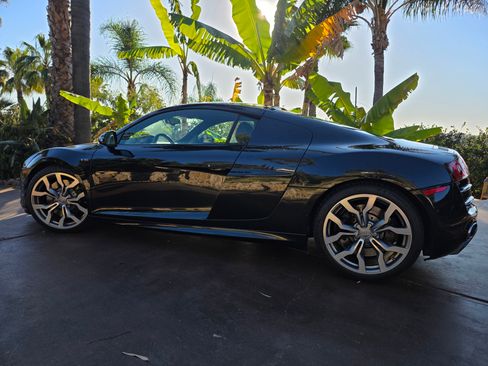 Used 2011 Audi R8 V10 image 6