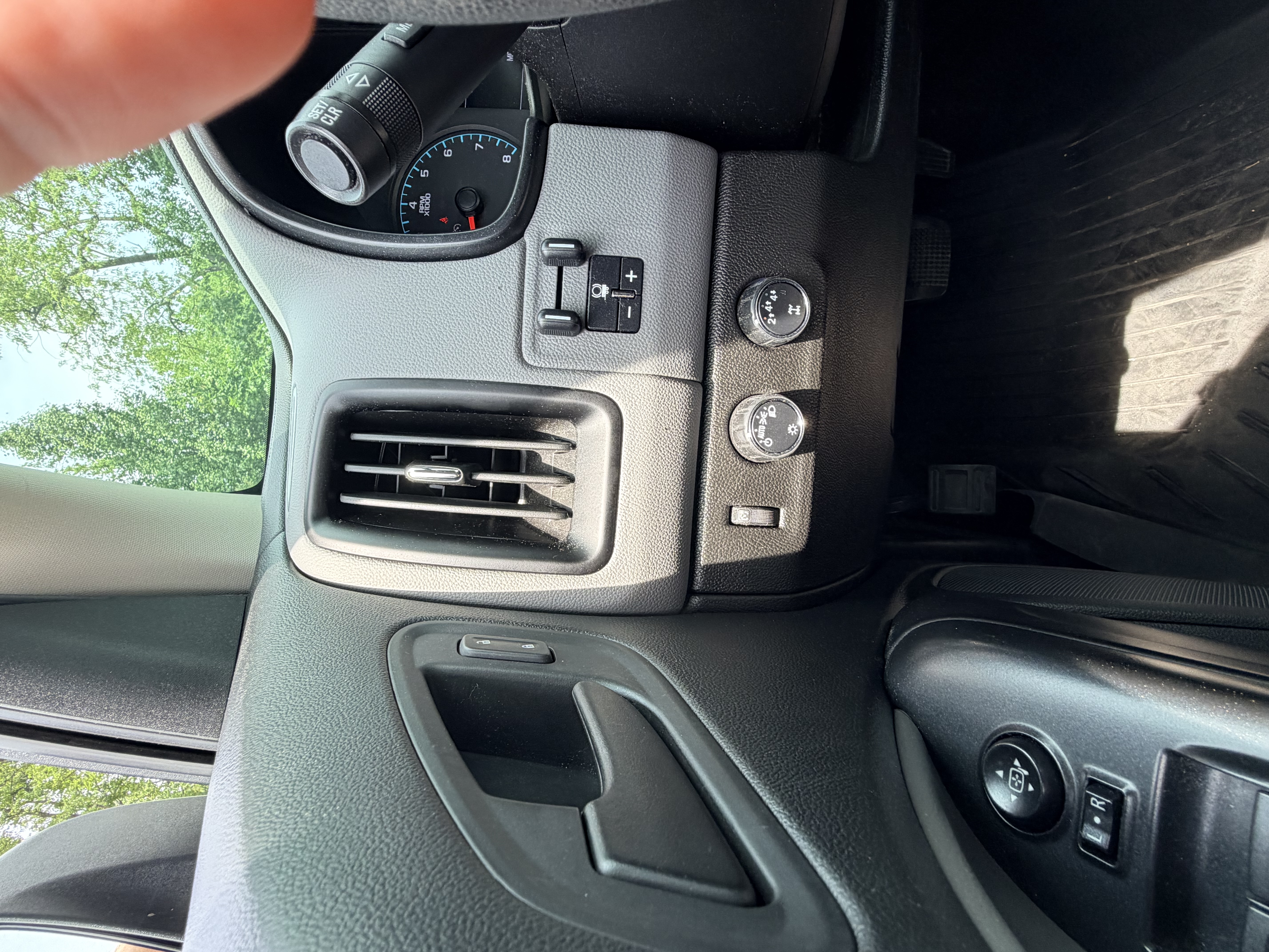 Used 2019 Chevrolet Colorado W/T w/ WT Convenience Package AWD/4WD image 14