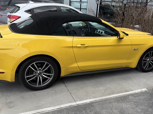 Used 2017 Ford Mustang GT Premium image 10