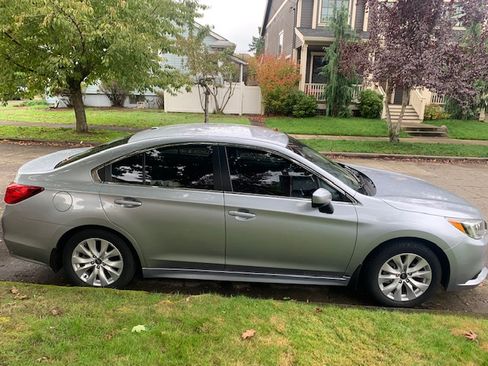 Used 2015 Subaru Legacy 2.5i Premium image 1
