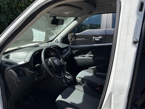Used 2018 RAM ProMaster City Tradesman FWD image 2