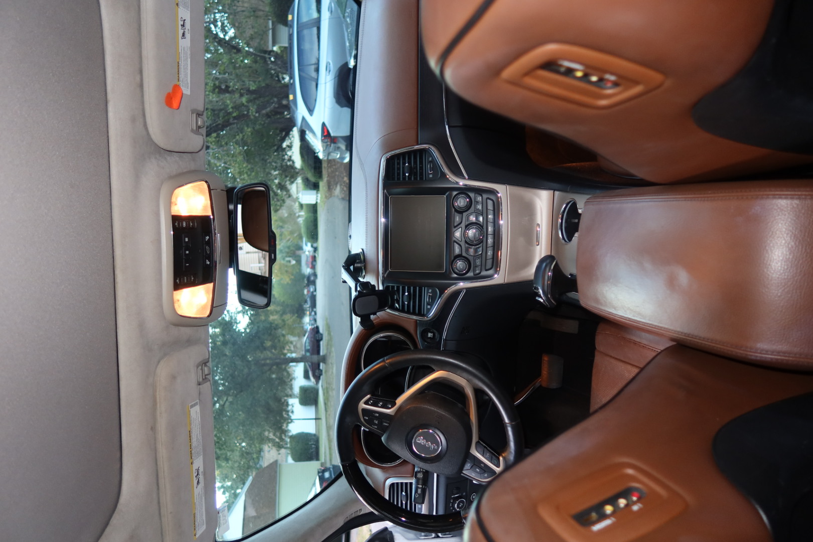 Used 2015 Jeep Grand Cherokee Summit w/ Platinum Series Group AWD/4WD image 11