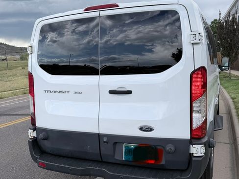 Used 2016 Ford Transit 350 XLT RWD image 5