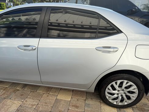 Used 2018 Toyota Corolla LE FWD image 11