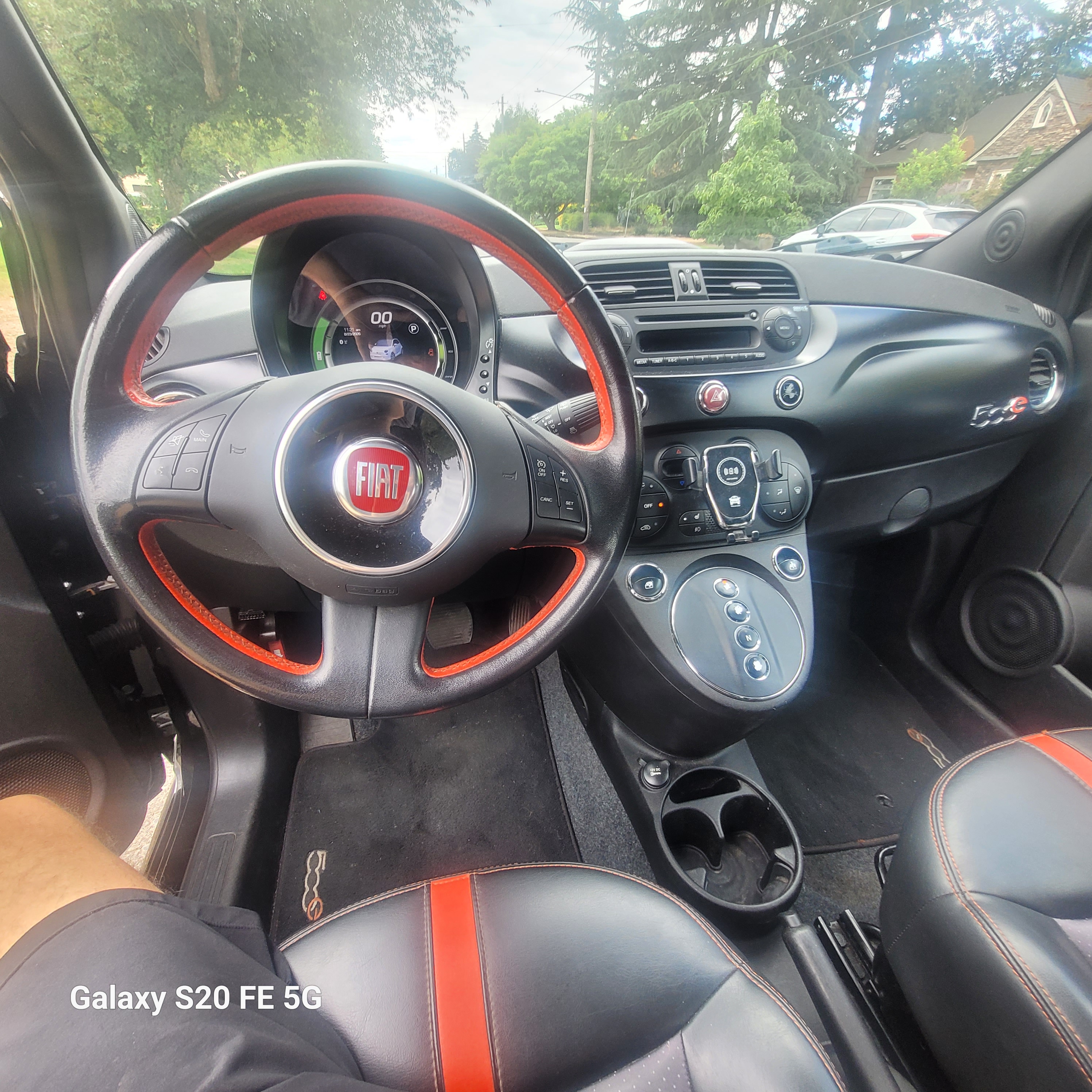 Used 2013 FIAT 500 e FWD image 13