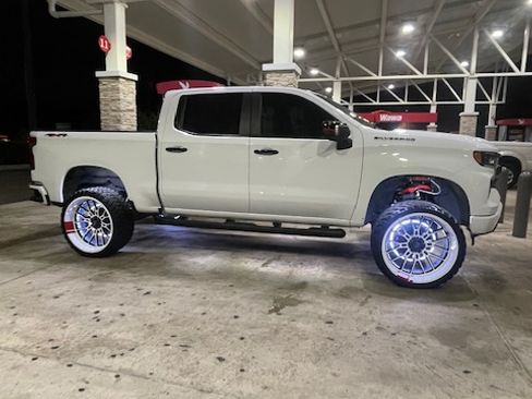 Used 2025 Chevrolet Silverado 1500 RST w/ Redline Edition image 5