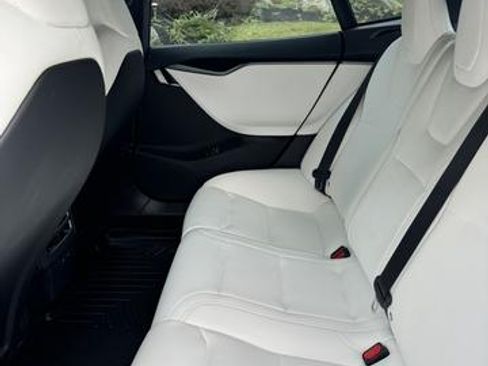 Used 2020 Tesla Model S AWD image 10