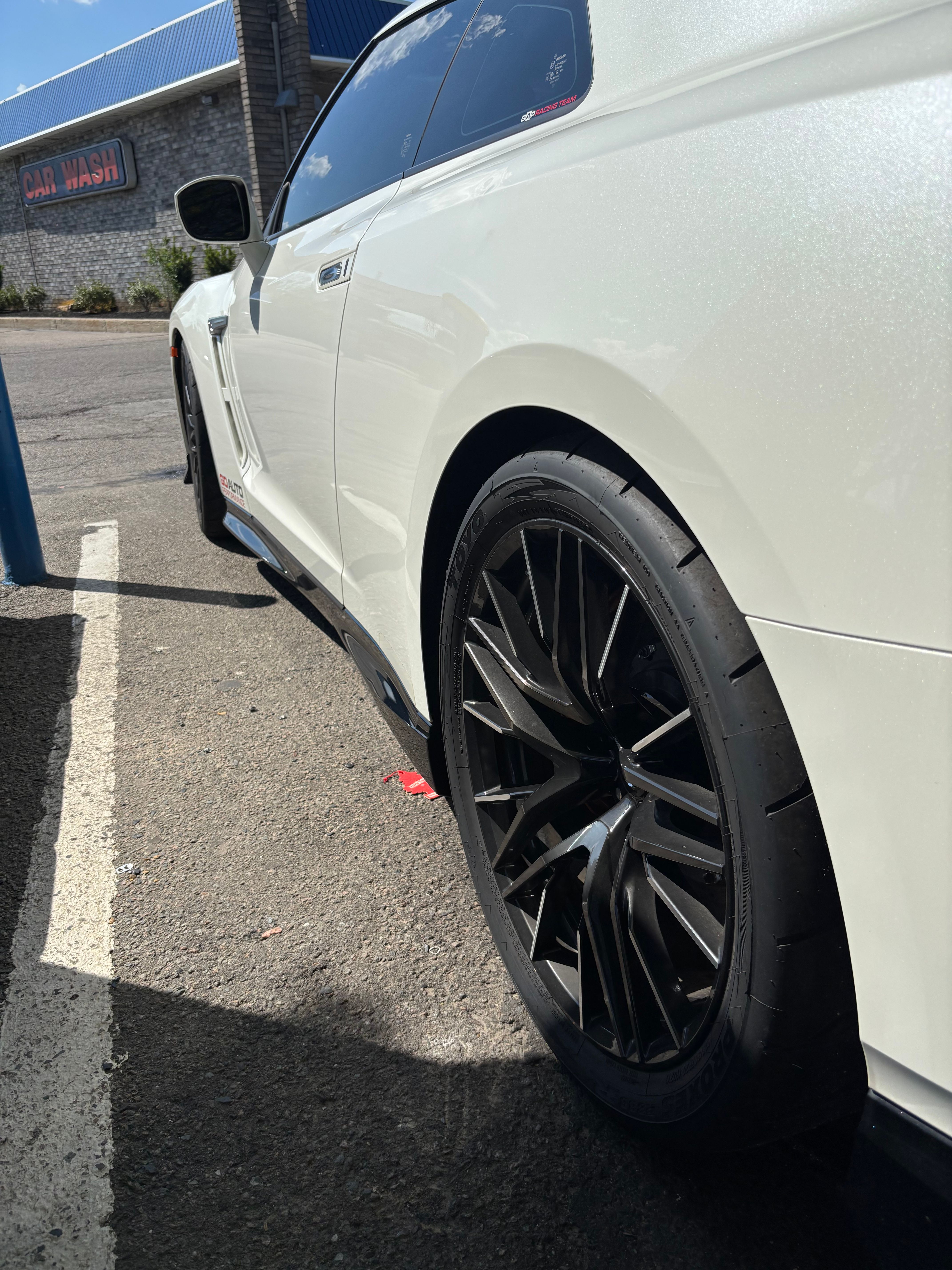 Used 2020 Nissan GT-R Premium AWD/4WD image 17