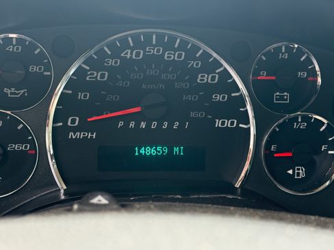 Used 2009 Chevrolet Express 1500 image 4