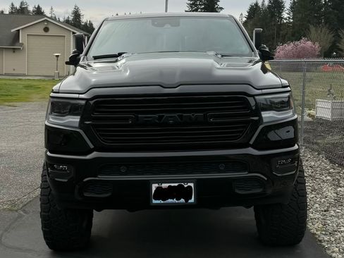 Used 2024 RAM 1500 Laramie image 5